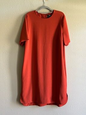 TY-LR Short-Sleeve Midi Dress in Burnt Orange